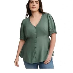 Torrid Size 1 Sage V-Neck Button Front Cute Side Ties & Scrunch Sleeve Detail